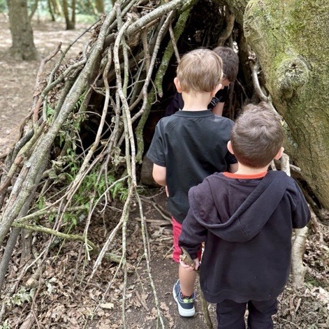 Kids den building.